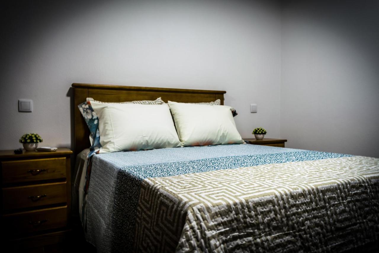 Hostel Encostas Do Douro Марку-ди-Канавезиш Экстерьер фото