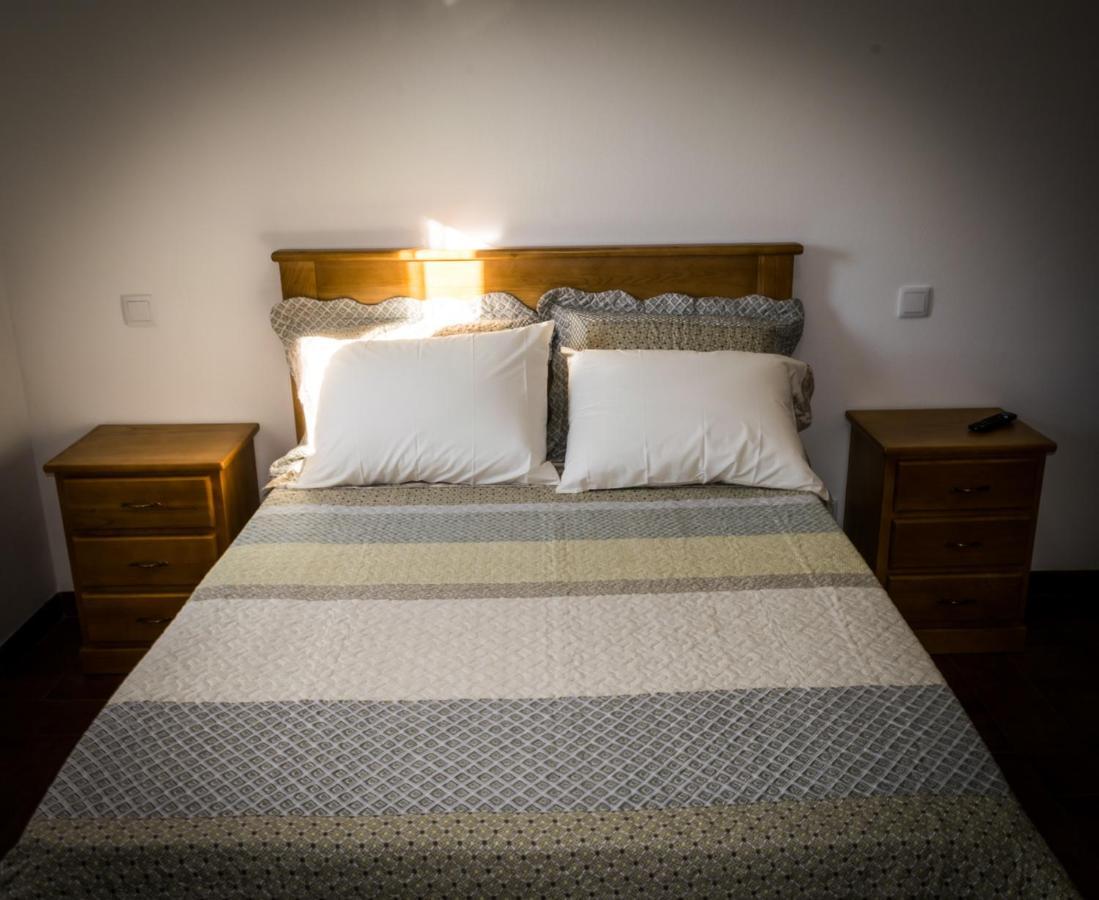 Hostel Encostas Do Douro Марку-ди-Канавезиш Экстерьер фото