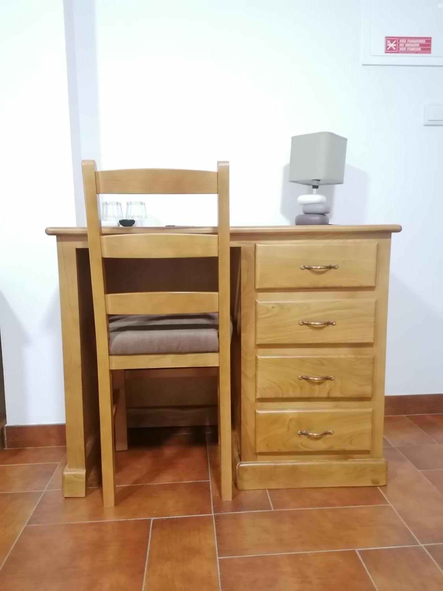 Hostel Encostas Do Douro Марку-ди-Канавезиш Экстерьер фото
