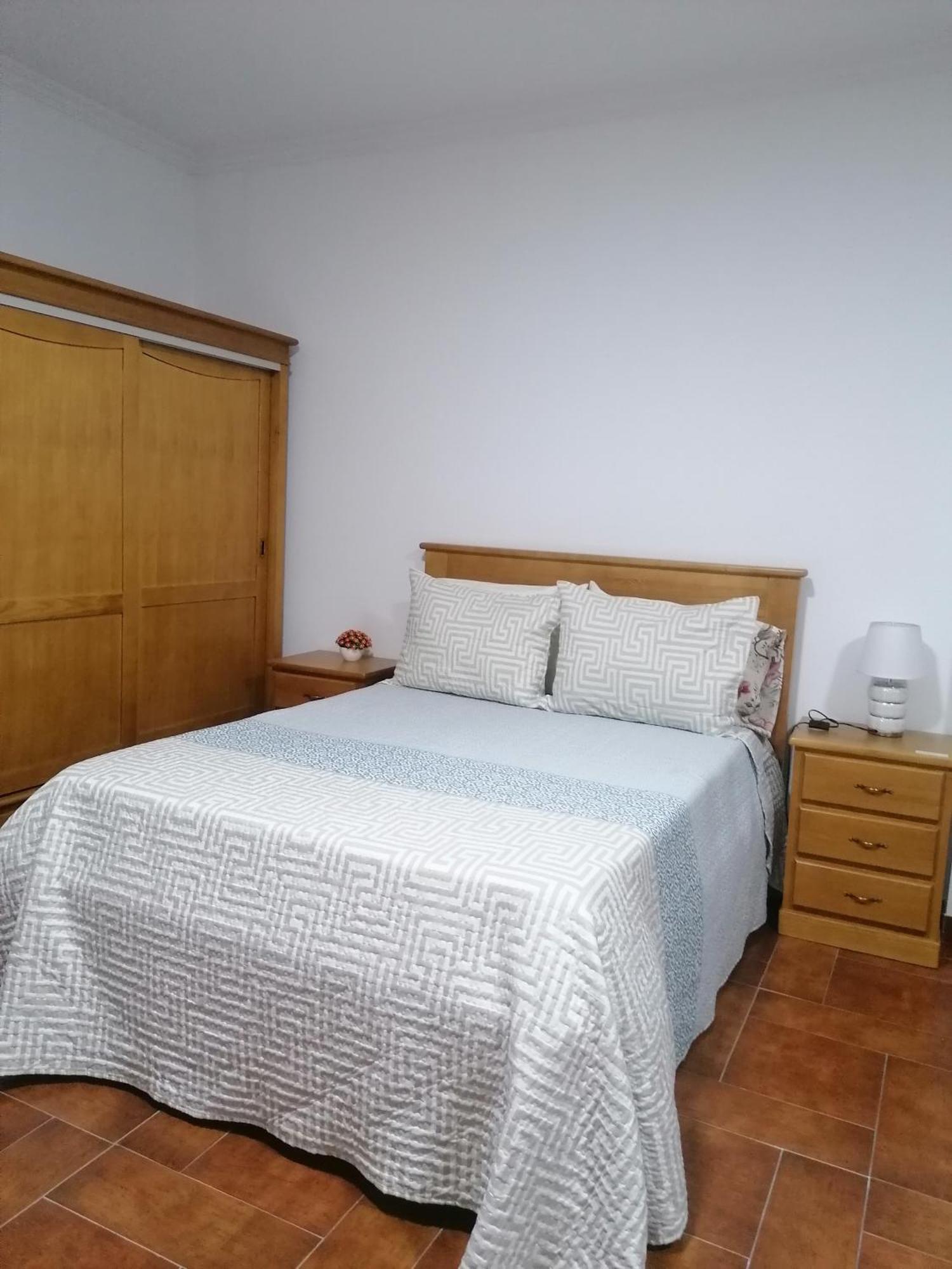 Hostel Encostas Do Douro Марку-ди-Канавезиш Экстерьер фото