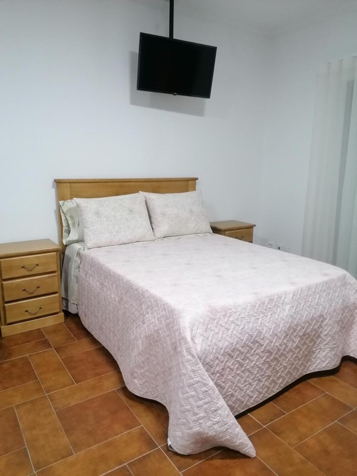 Hostel Encostas Do Douro Марку-ди-Канавезиш Экстерьер фото